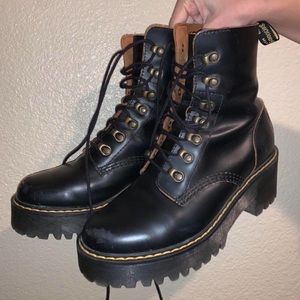 Dr Martens Leona Women’s Vintage Smooth Leather Heeled Boots